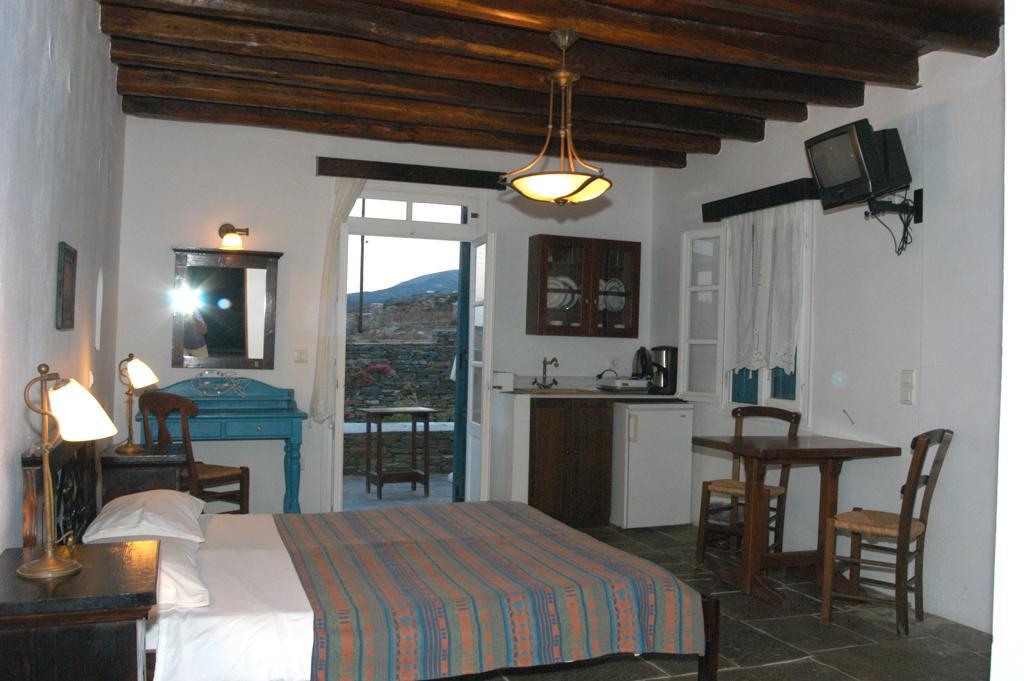 Fassolou Aparthotel Faros Exteriör bild